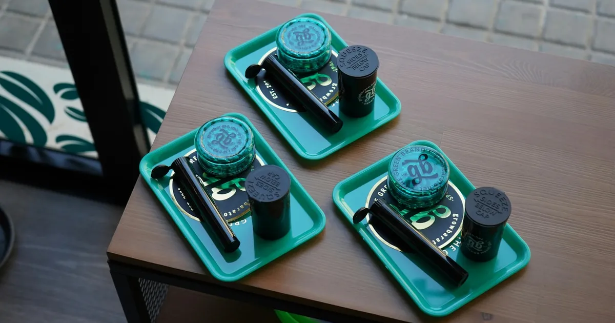 Cannabis accessories: what you actually need